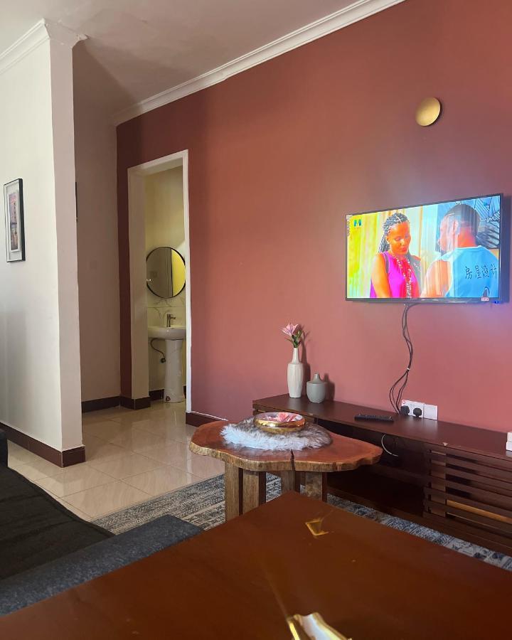 Good Homes Apartment 2 Додома Екстериор снимка